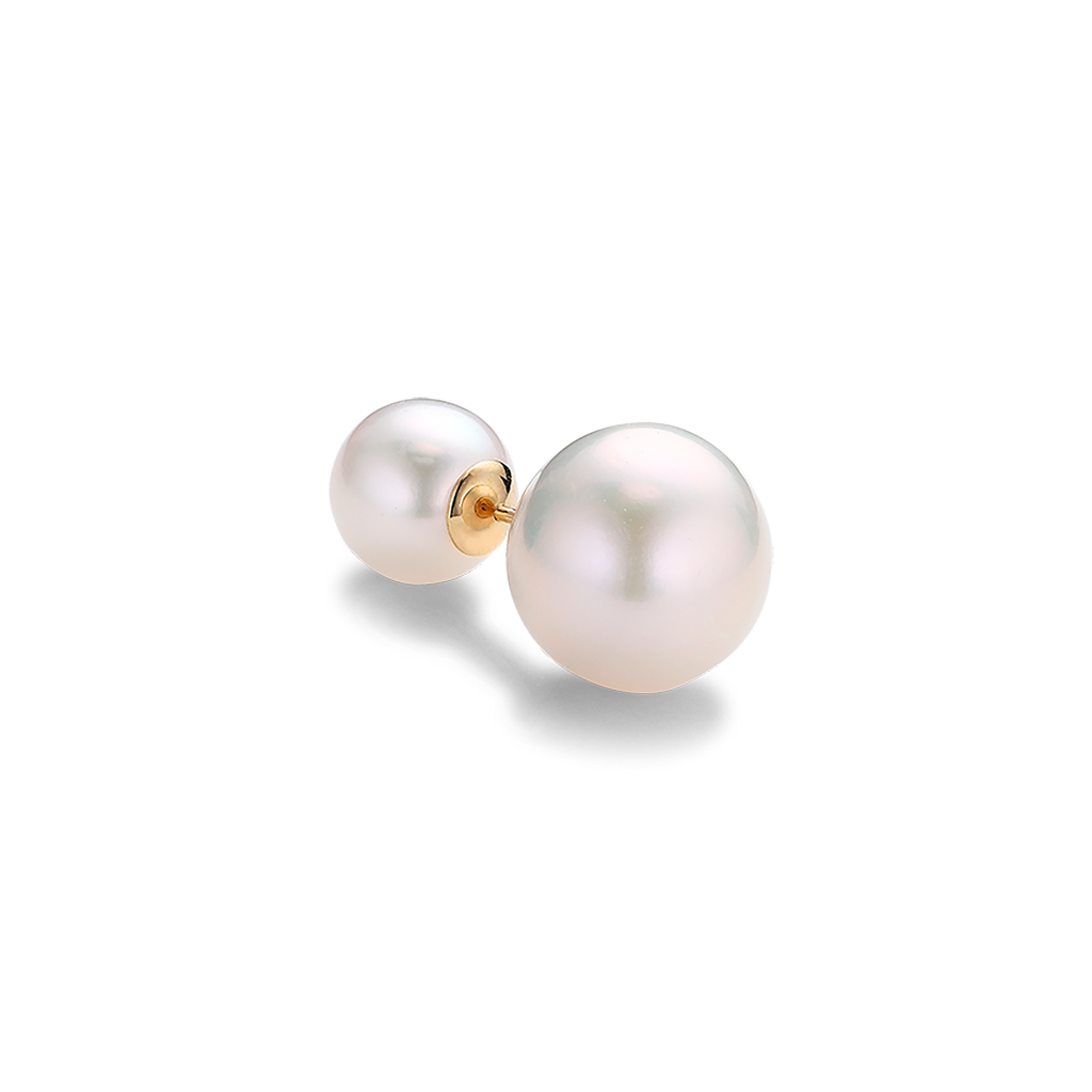 Earring 18K solid gold with white freshwater pearls by Susan Brandt Jewelry